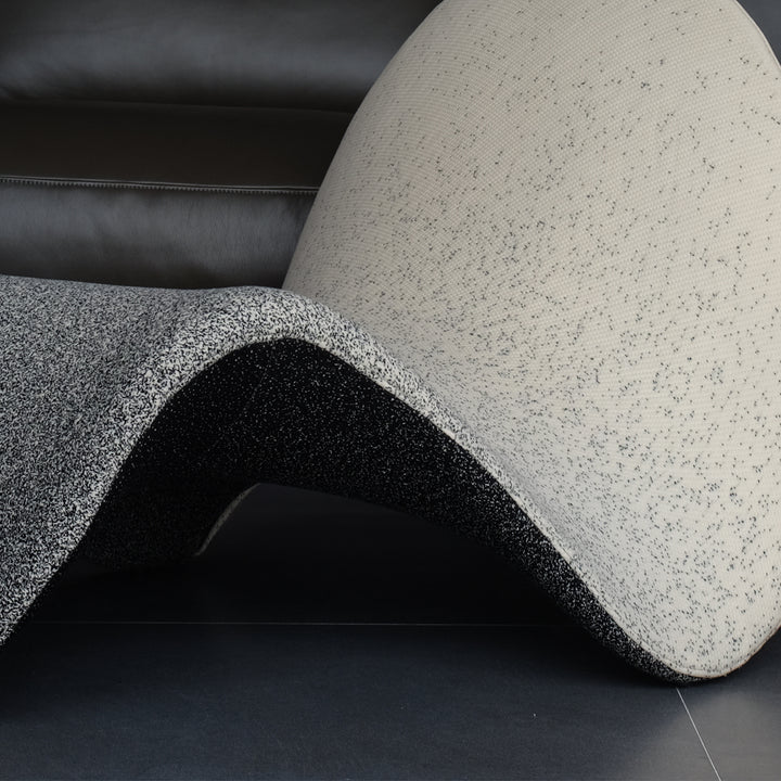 Contemporary mixed weave fabric 1 seater sofa artifort with context.