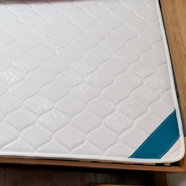 8cm coconut palm foldable mattress simi with context.