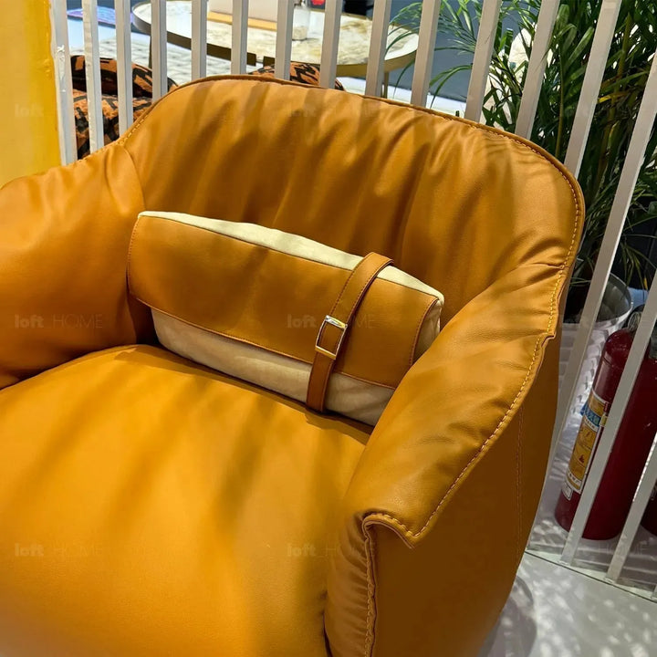 Modern pu leather 1 seater sofa lean in close up details.