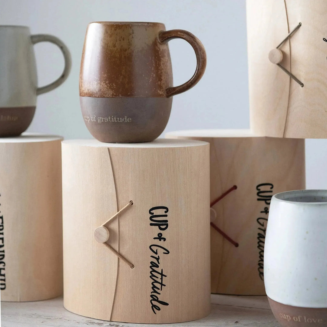 Mug with gift box and saying, 3 colors, 4 styles decor color swatches.