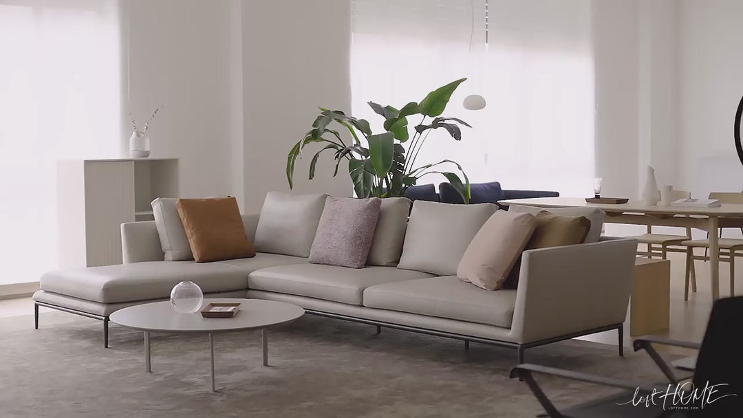 Modern fabric sofa pillow autumn pink environmental situation.
