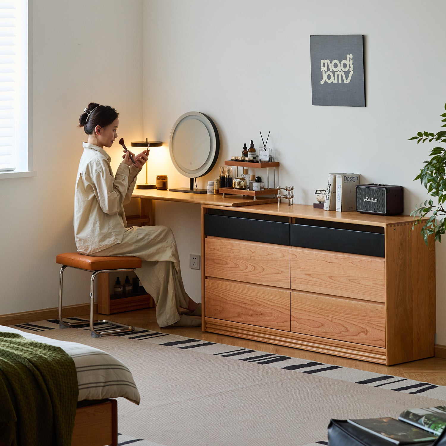 dressing table scandinavian design Hand Painted Mango Wood Dressing Table | Scandinavian Style Vanity