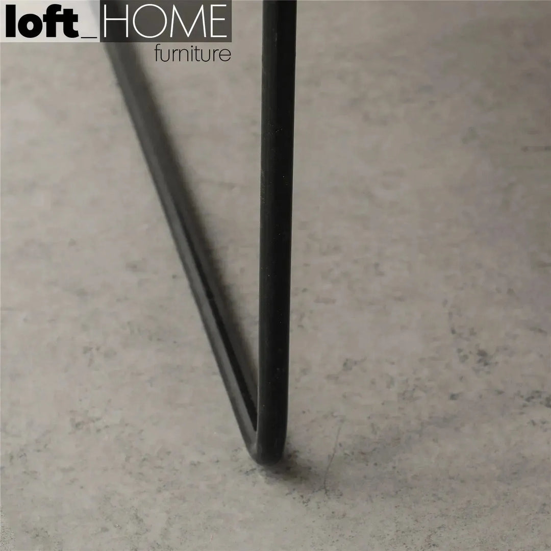 Industrial wood coffee table carlos round in close up details.