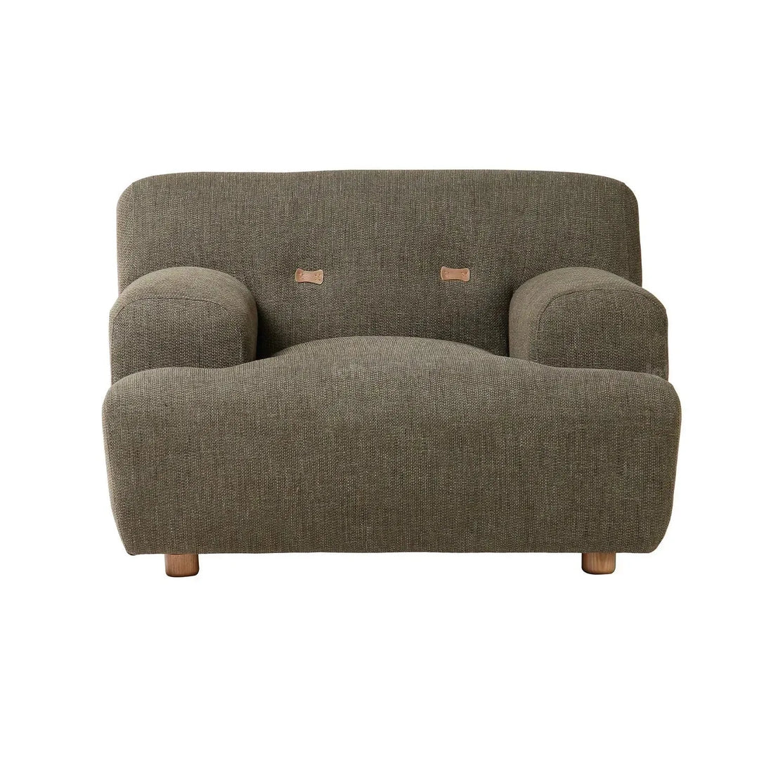 Scandinavian fabric 1 seater sofa akashi in close up details.