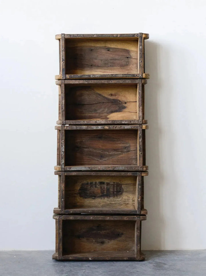 Wood wall decor with 5 shelves material variants.