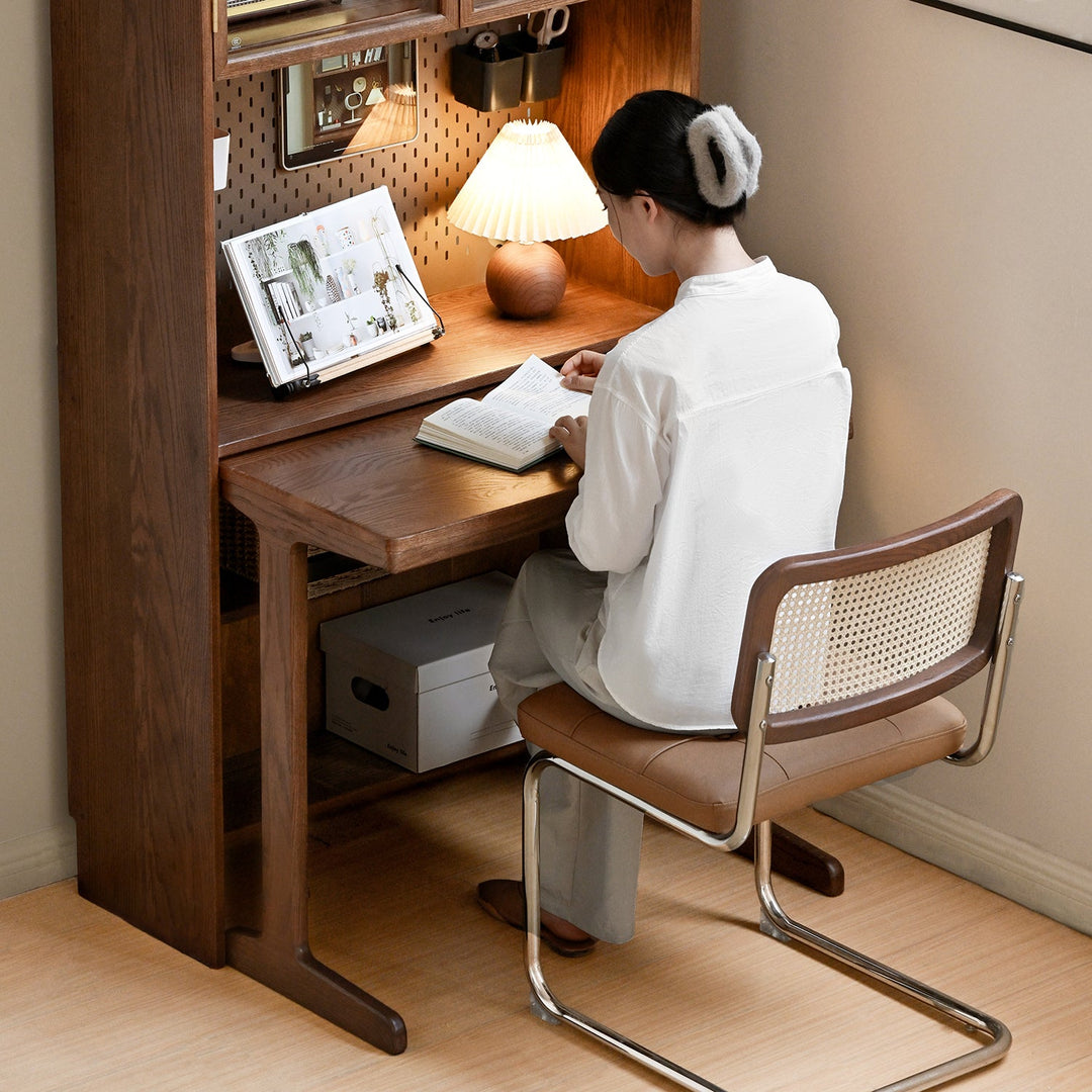 Normal Study Table or Adjustable Table: Which Do You Need?