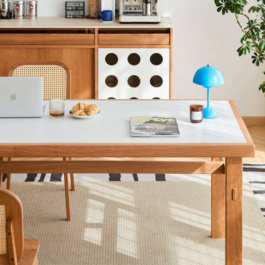 Scandinavian sintered stone dining table geshan in panoramic view.