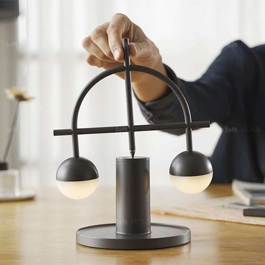 Modern Steel Charging Table Lamp BALANCE Color Swatch