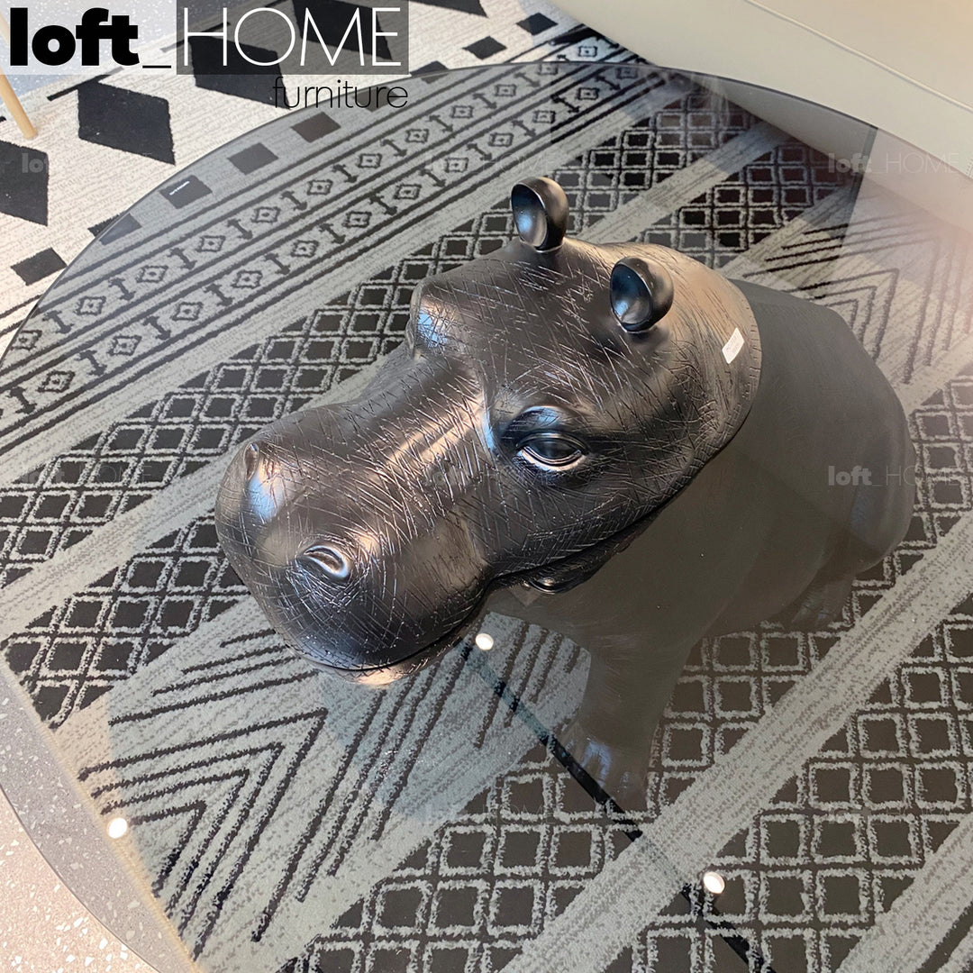 Modern Tempered Glass Coffee Table HIPPO Close-up