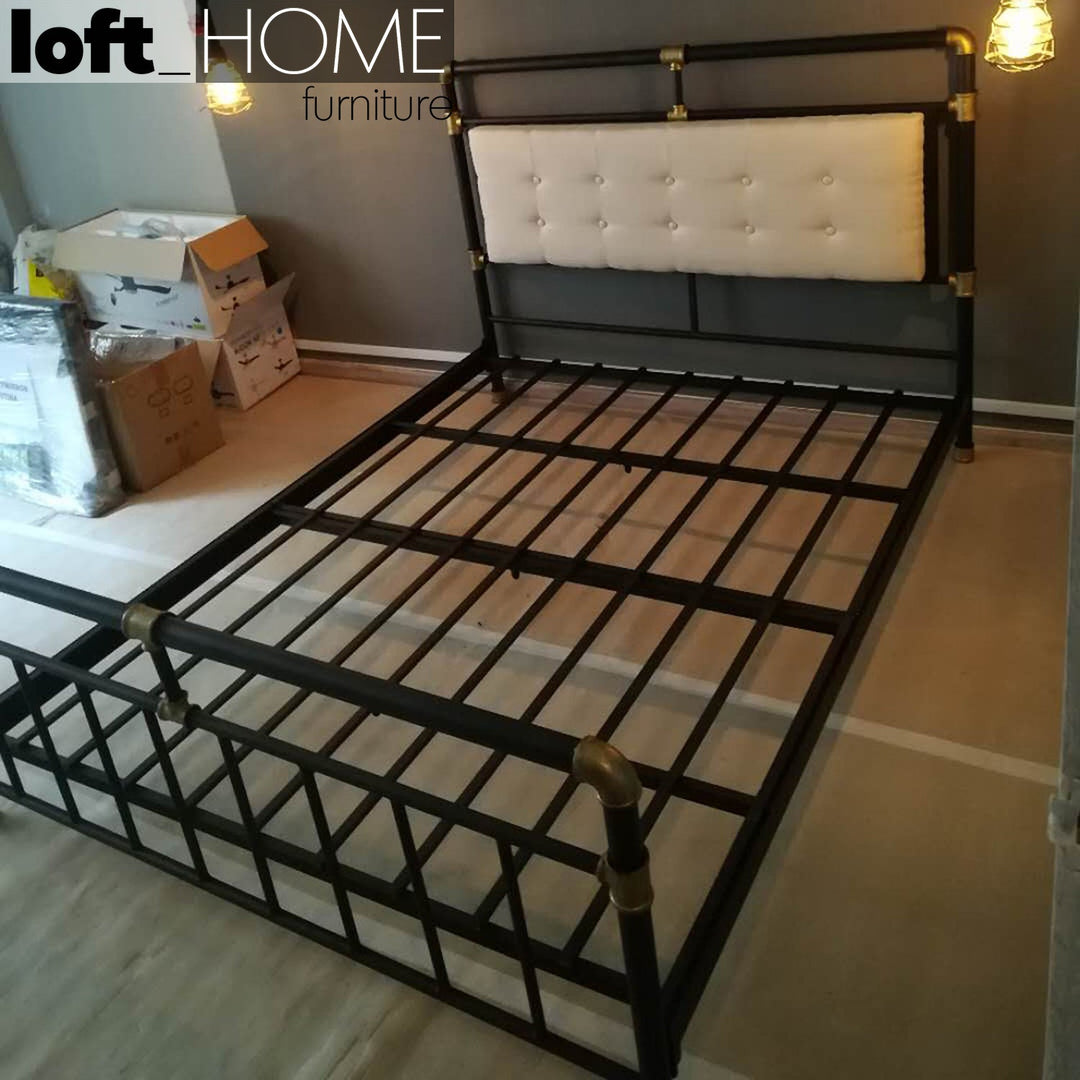 (Fast Delivery) Industrial Metal Bed PIPE Life Style