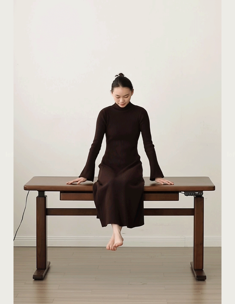 Japandi Walnut Wood Electric Height Adjustable Study Table CLOUD LIFTING Good to Know - 10