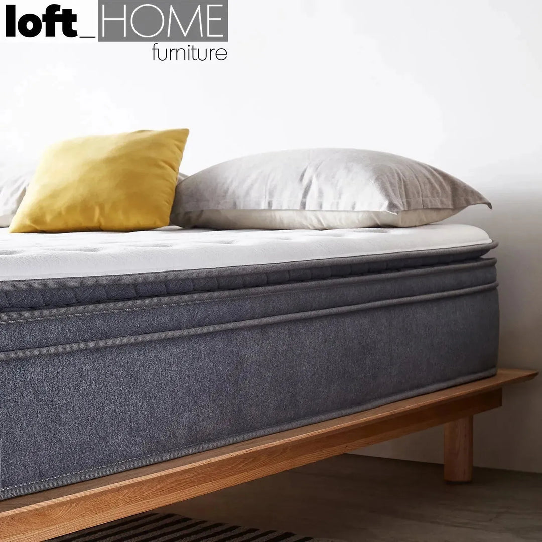 35cm latex gel memory foam pocket spring mattress deep environmental situation.