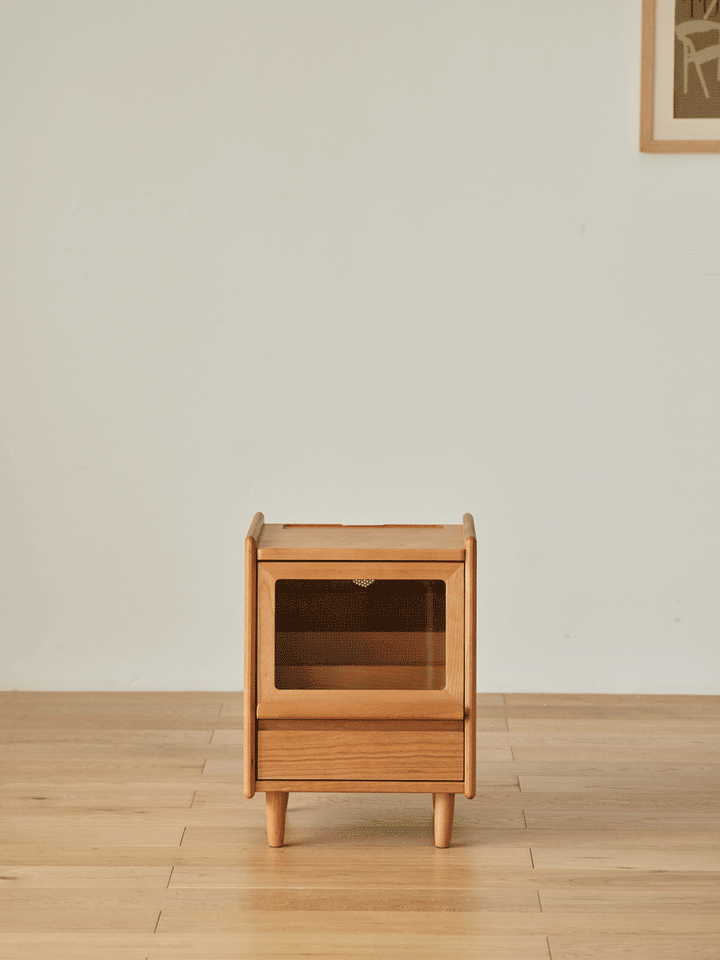 Scandinavian cherry wood side table shell color swatches.