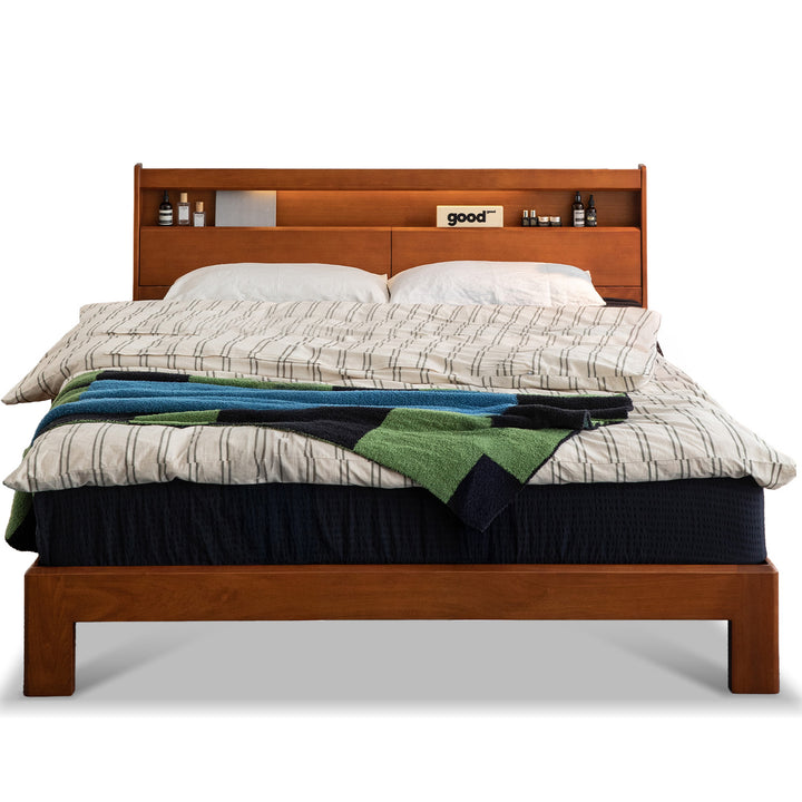 Vintage boxwood bed accompany light conceptual design.