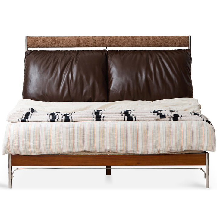 Bauhaus genuine leather bed supple brown in still life.