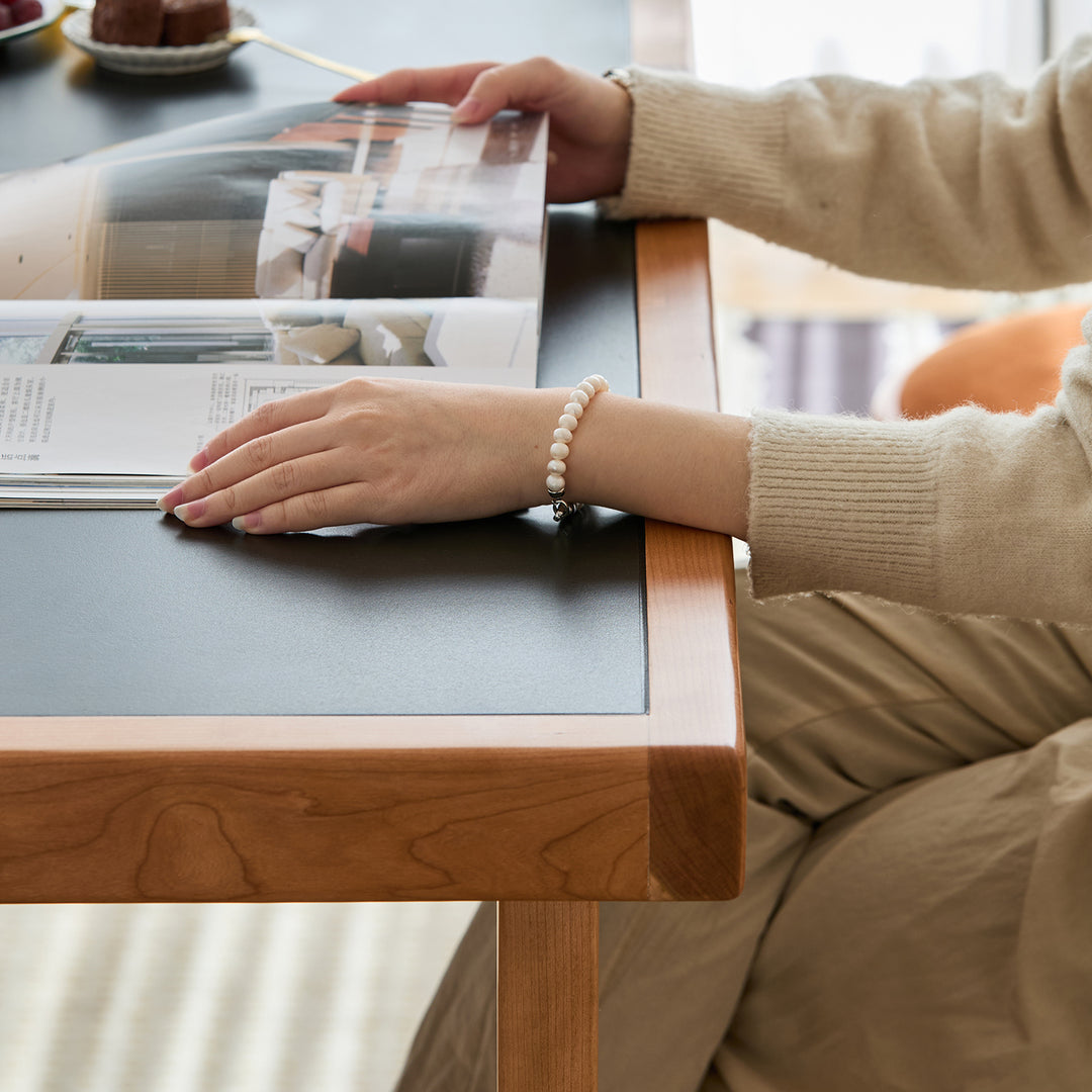 Scandinavian sintered stone dining table geshan in real life style.