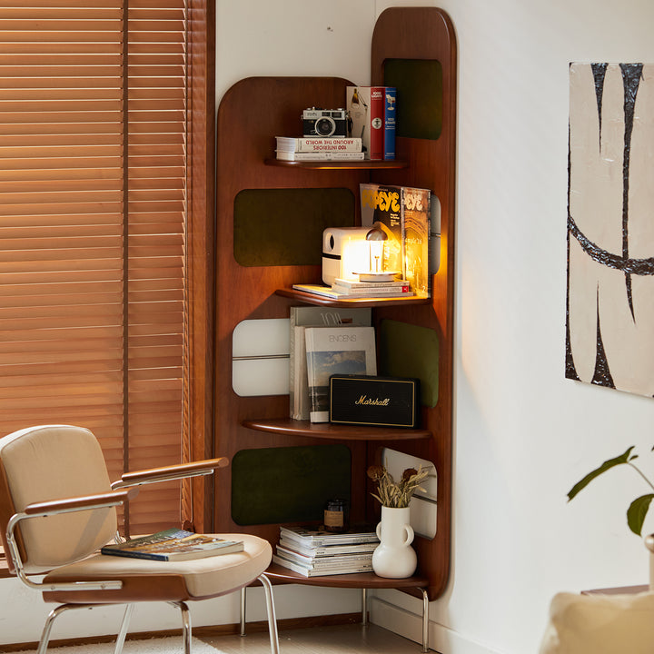 Vintage boxwood corner shelf strato with context.