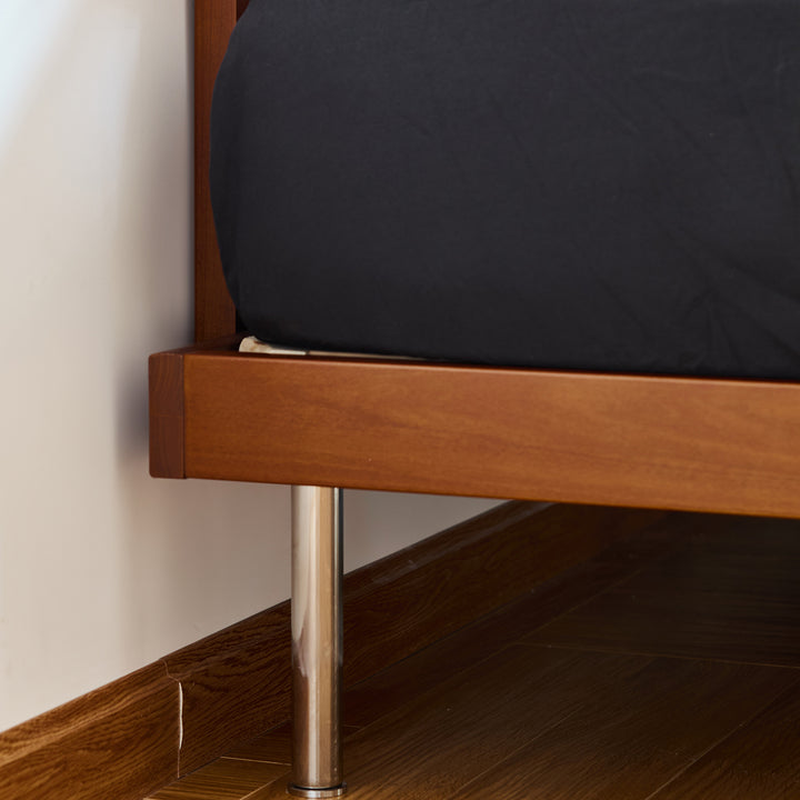 Vintage boxwood platform bed campan in details.