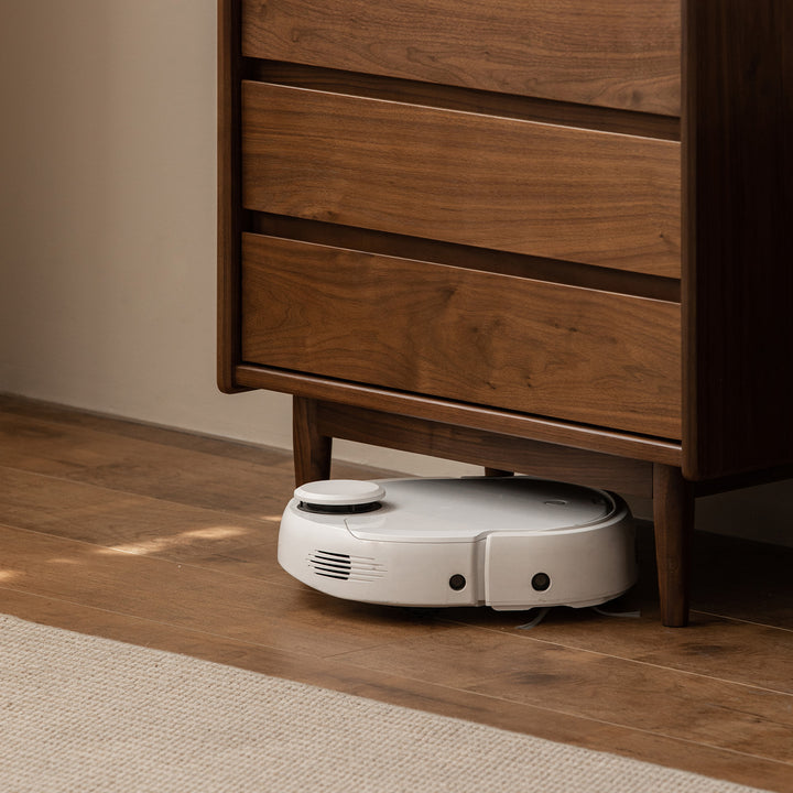Vintage walnut wood chest of drawers vista in details.
