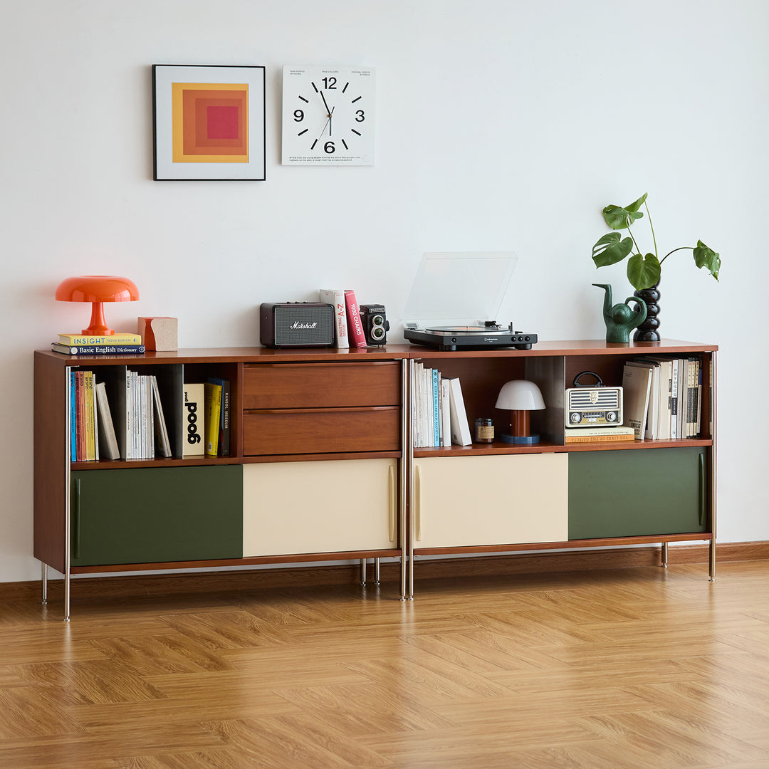 Vintage boxwood side cabinet silver wing in details.