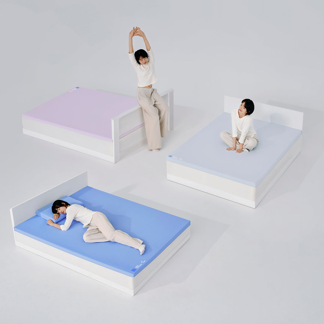 6cm hybrid medium firm cooling skin mattress bluebox in still life.