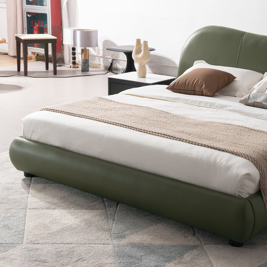 Cream genuine leather bed frame moyu in details.