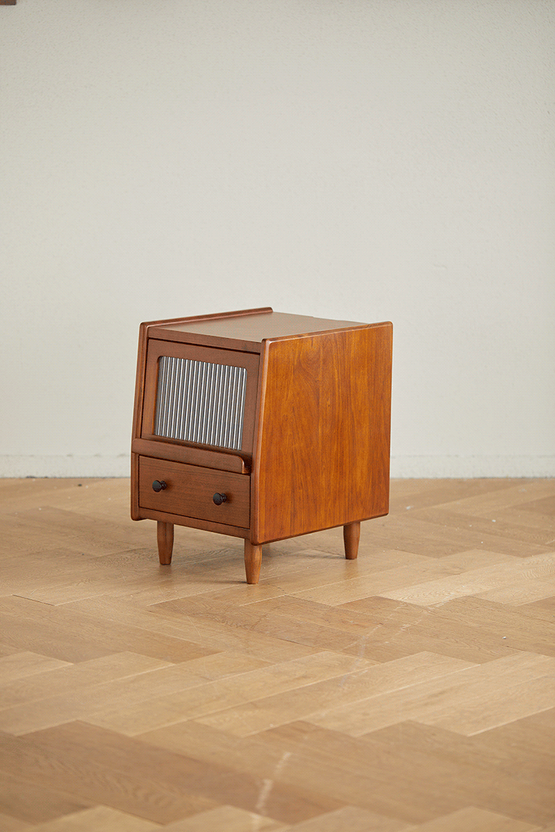Vintage Boxwood Side Table CUCKOO