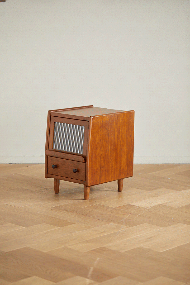Vintage Boxwood Side Table CUCKOO