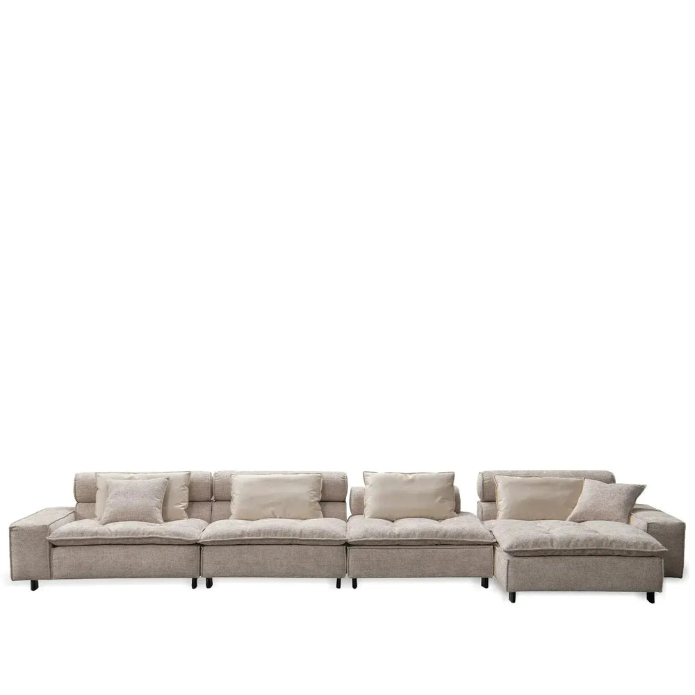 Minimalist mixed weave fabric l shape sectional sofa aumn 4+l in white background.