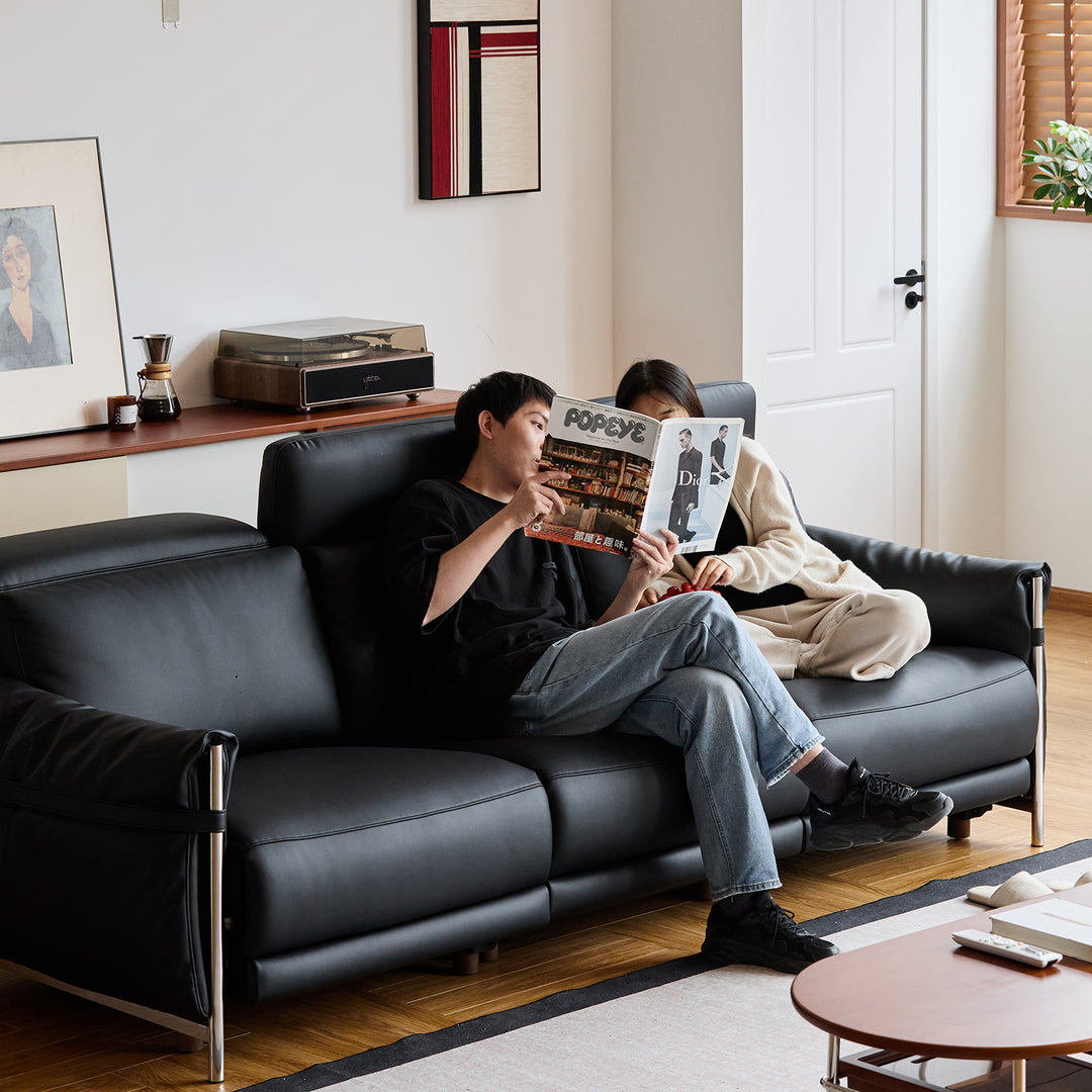 Minimalist genuine leather electric recliner 3 seater sofa calmera detail 3.