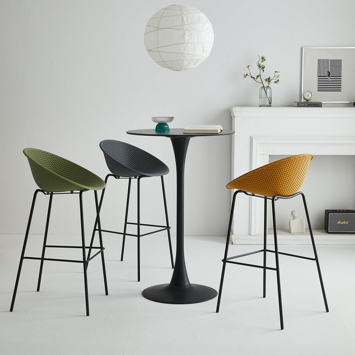 Bauhaus plastic bar chair europa primary product view.