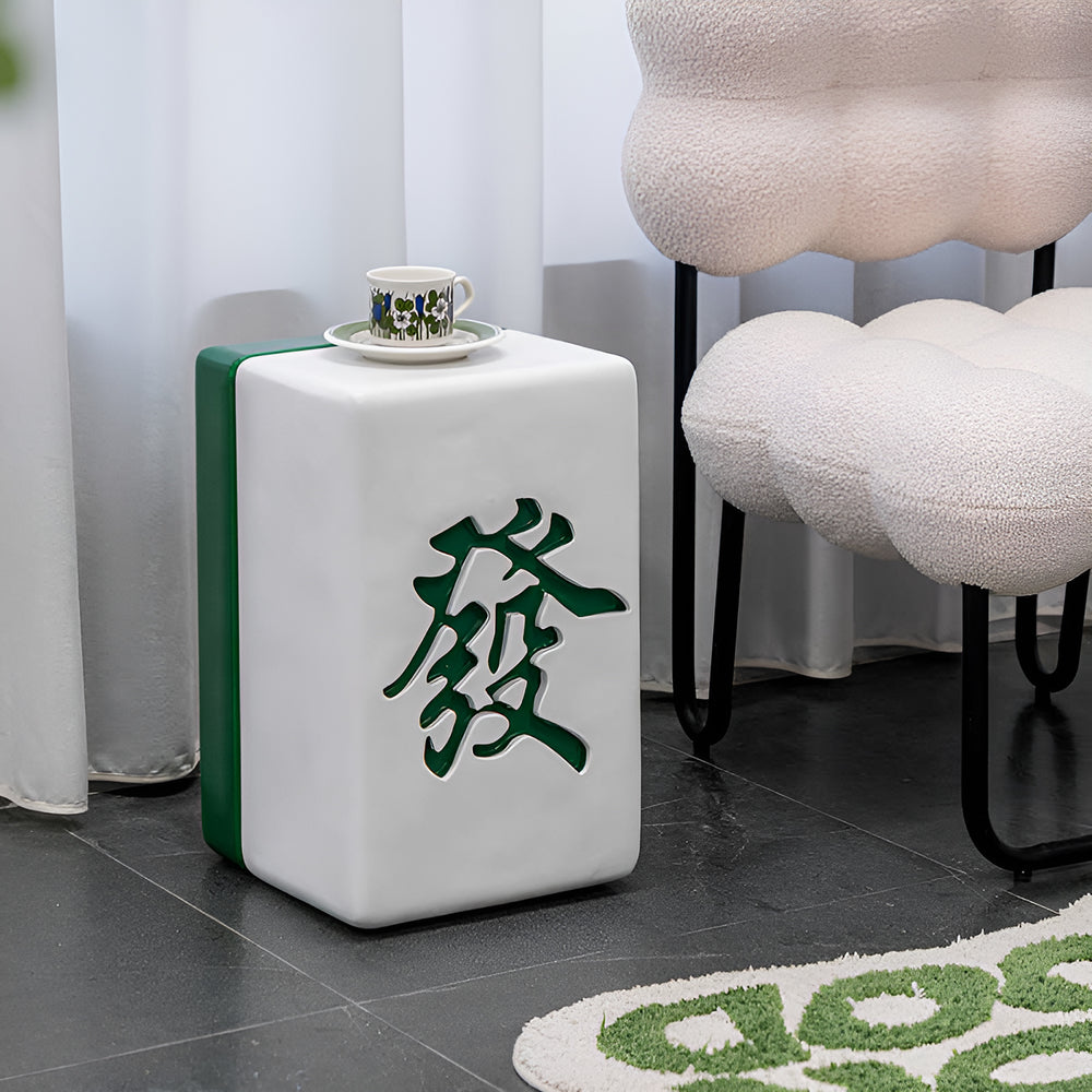 Modern resin side table huat primary product view.