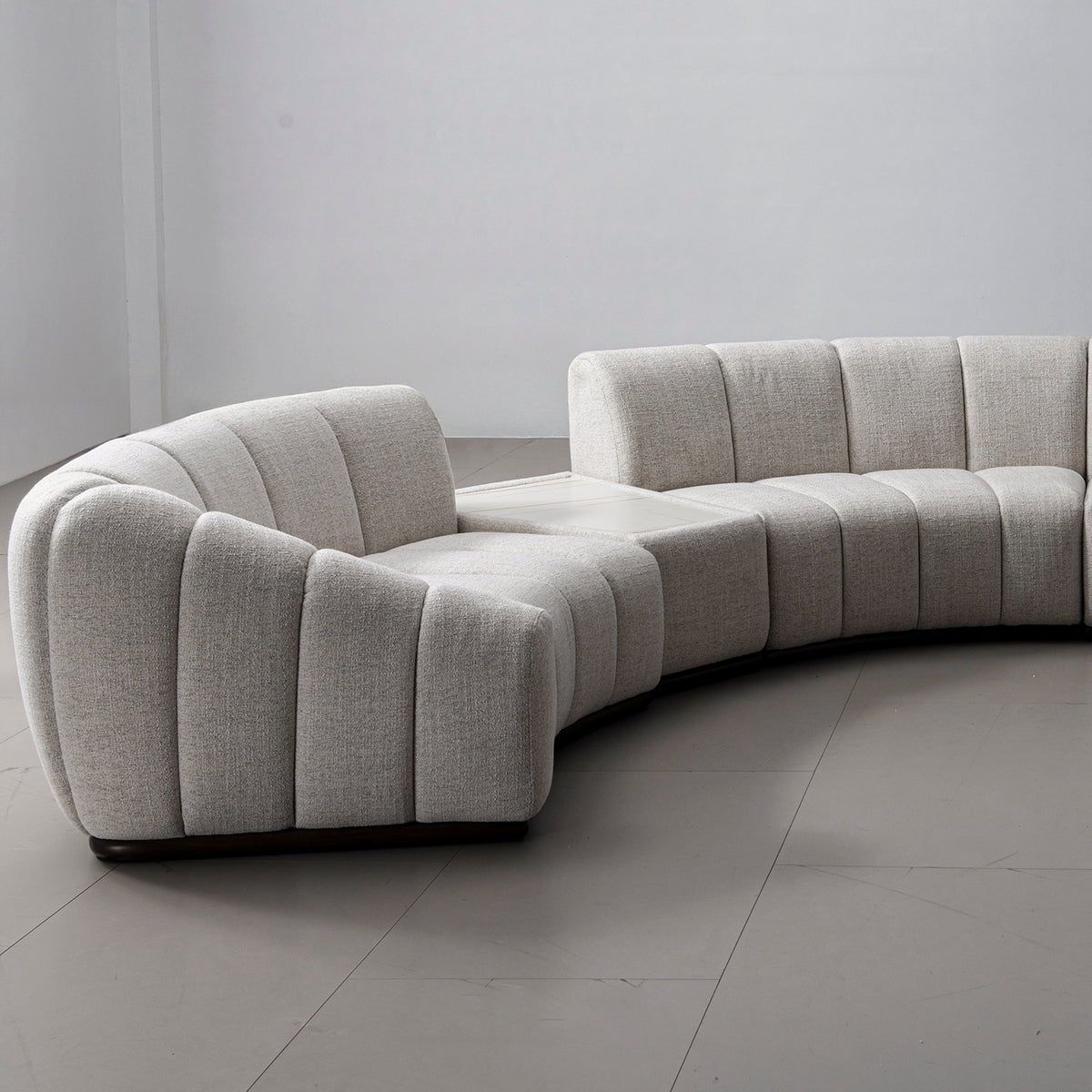 Modern mixed weave fabric modular sectional 4 seater sofa bento in real life style.