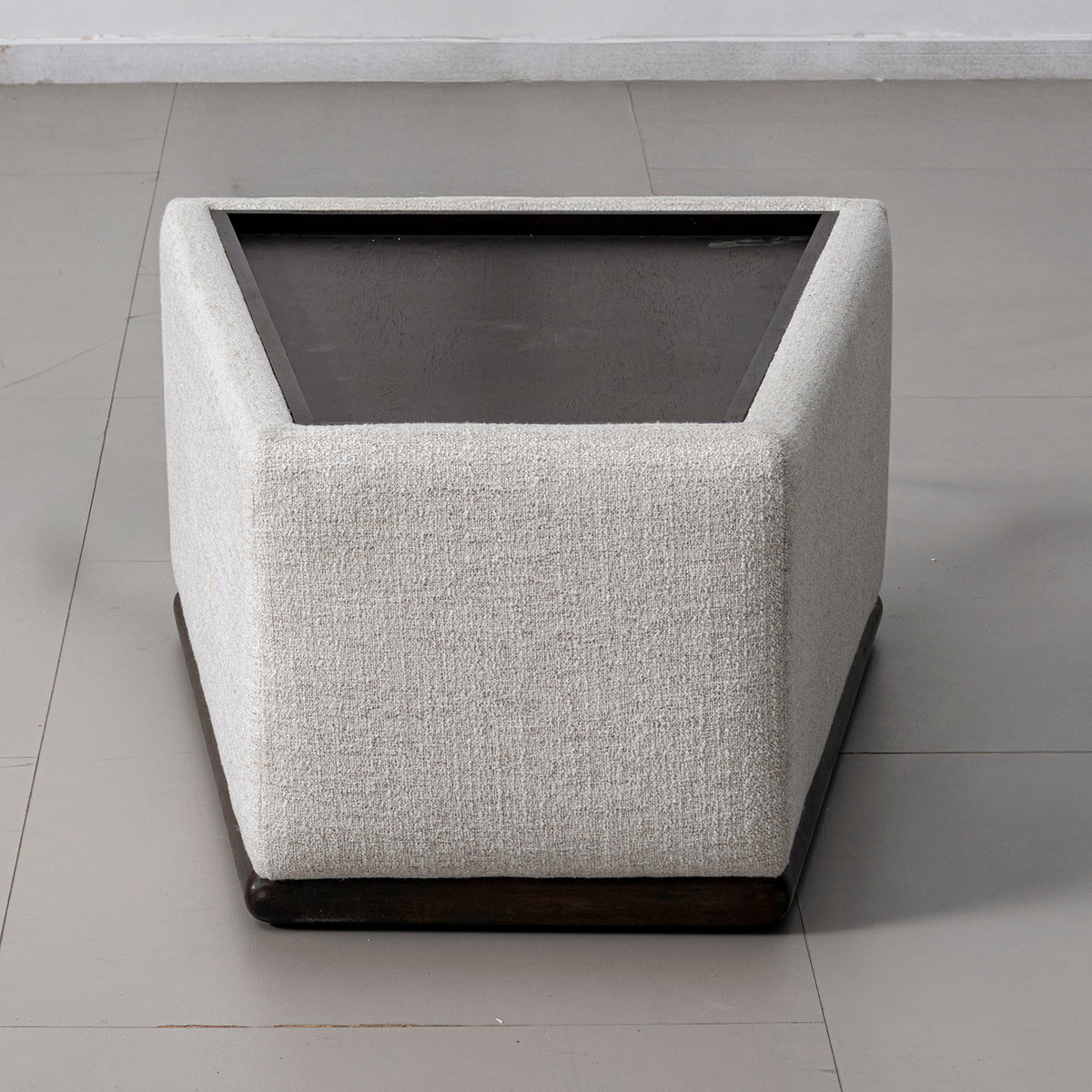 Modern mixed weave fabric sintered stone modular sofa side table bento in details.