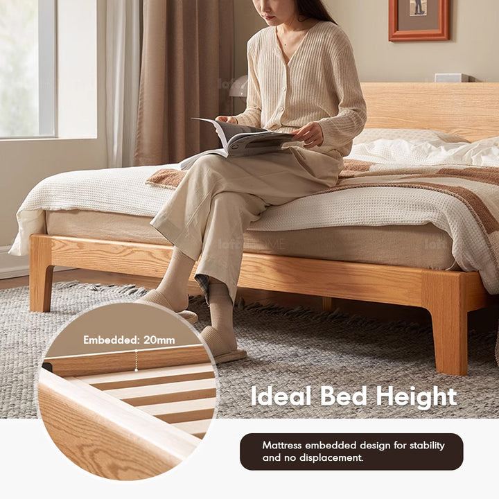 Scandinavian Oak Wood Bed APERTURE