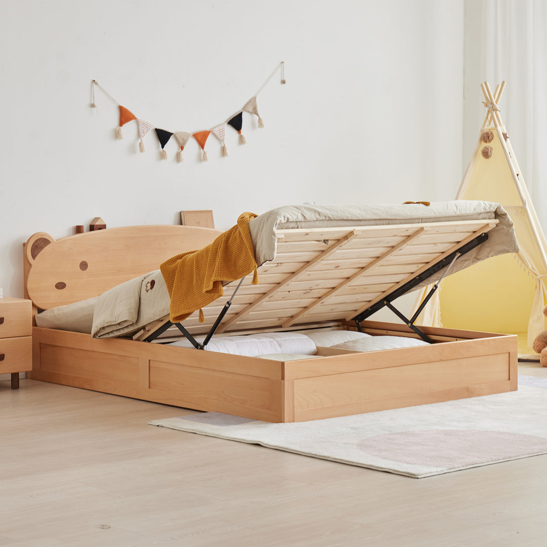 Scandinavian Wood Kids Storage Bed BEAR Detail