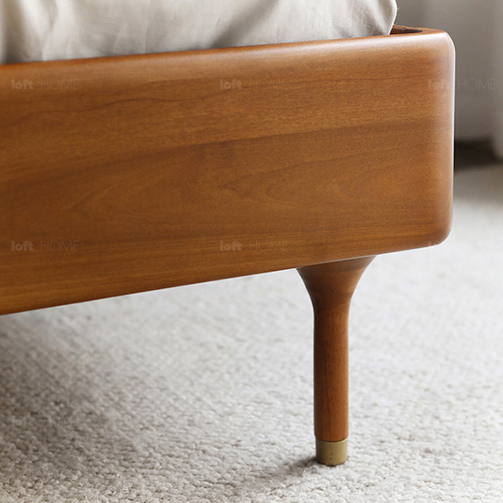 Vintage boxwood bed madrid layered structure.