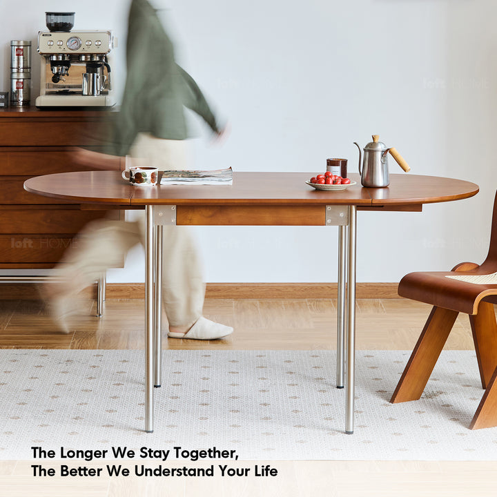 Vintage boxwood extendable oval dining table season detail 4.