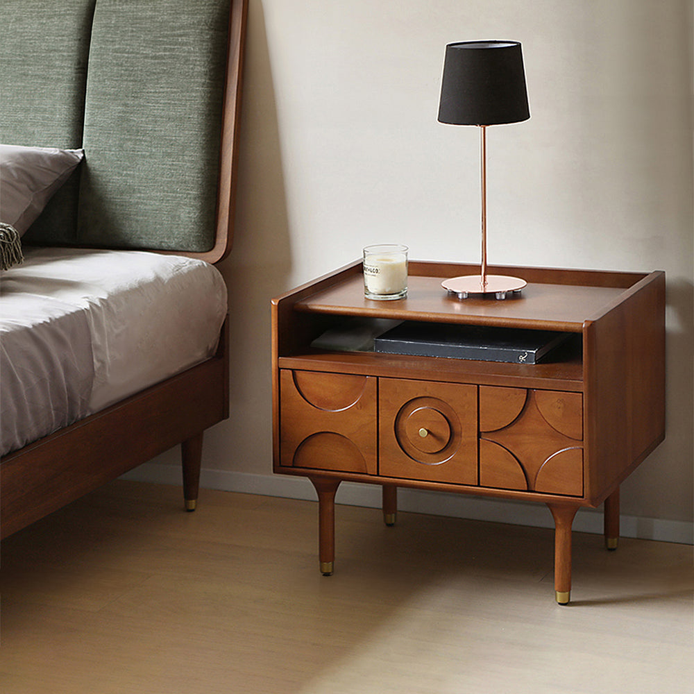 Vintage boxwood side table madrid primary product view.