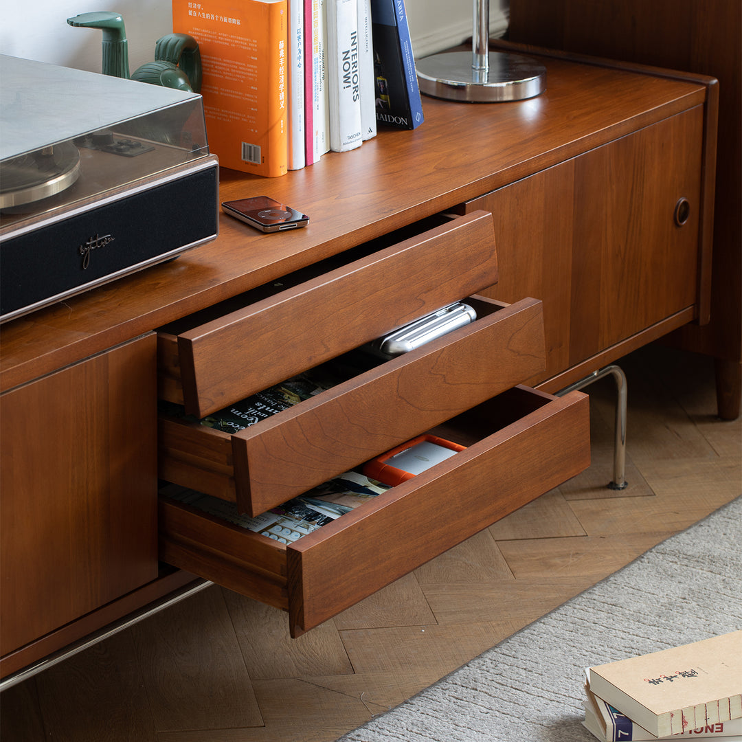 Vintage boxwood tv console silver salt environmental situation.