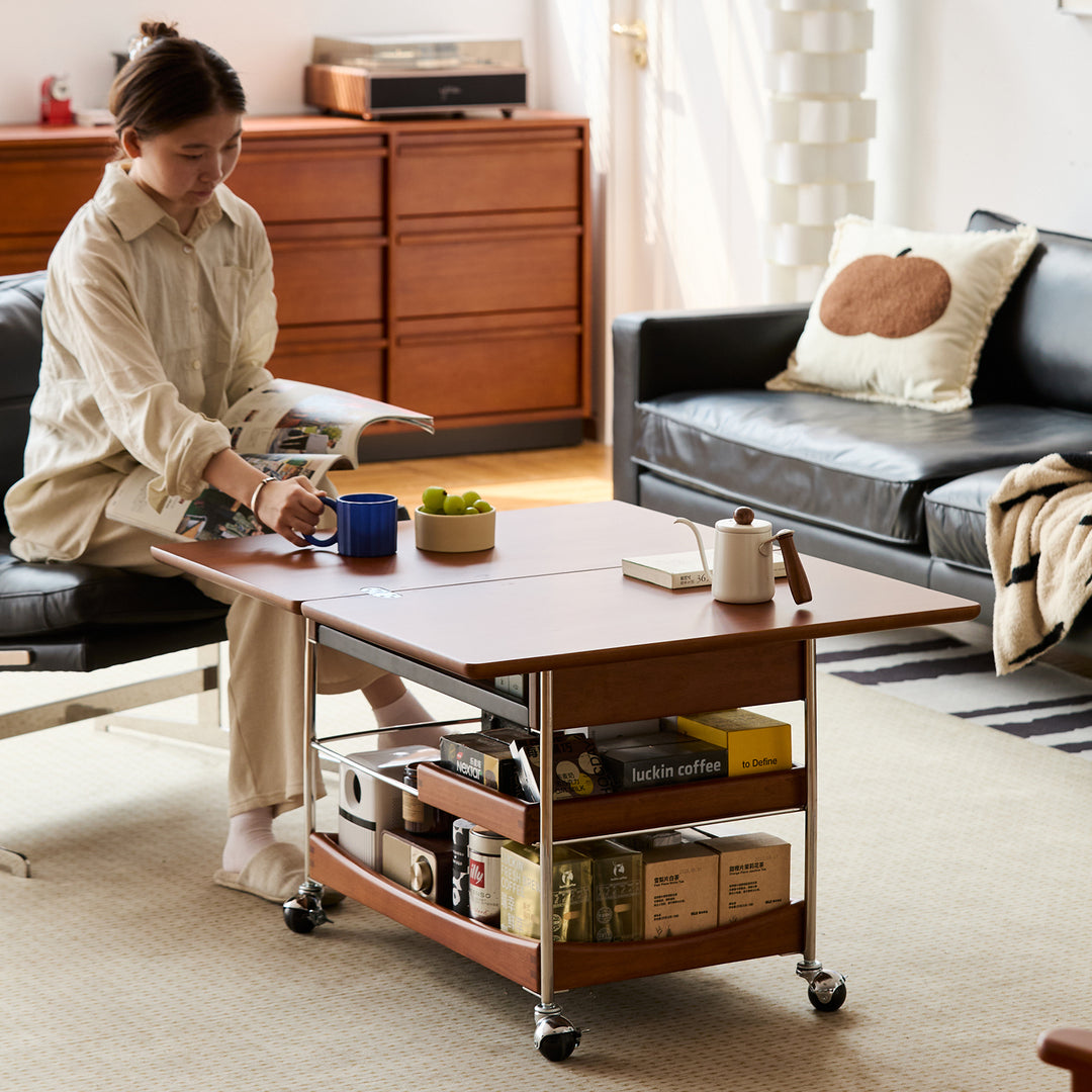 Vintage boxwood extendable coffee table versa in real life style.