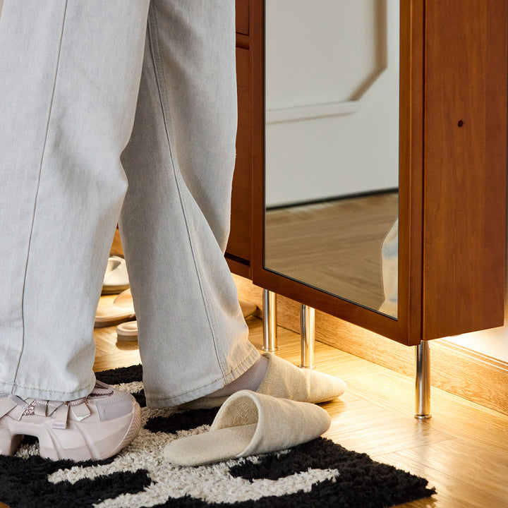Vintage Boxwood Shoe Cabinet SEASON