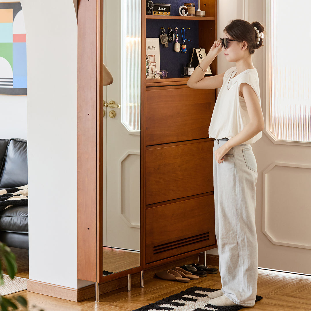 Vintage Boxwood Shoe Cabinet SEASON