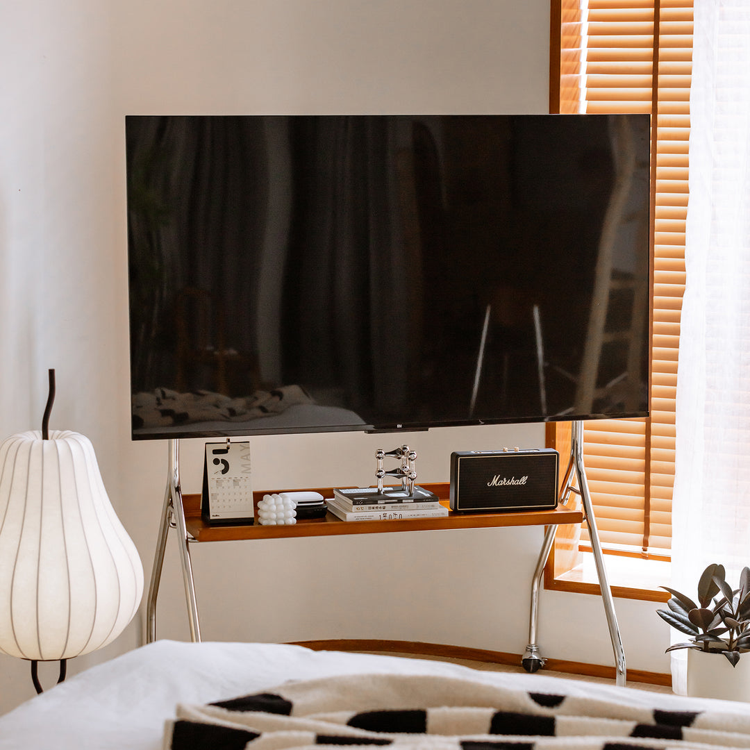 Vintage Boxwood TV Hanger CHARLES