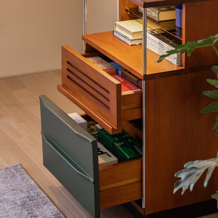 Bauhaus boxwood chest of 3 drawers silver wing in still life.