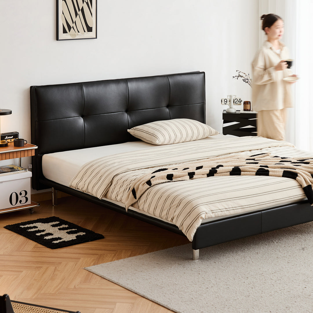 Bauhaus genuine leather bed skillful in real life style.