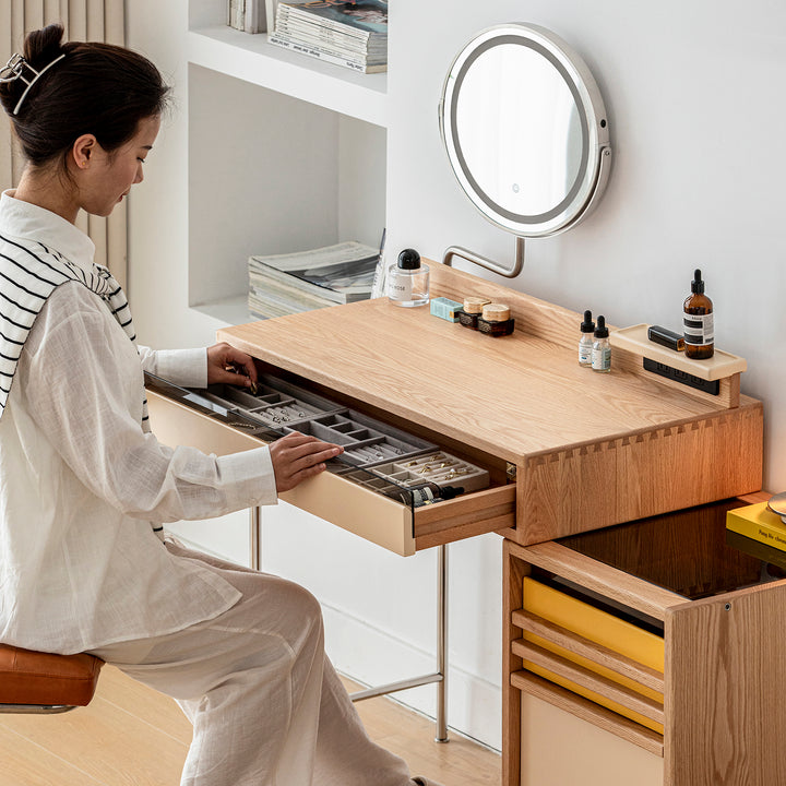 Bauhaus oak wood dressing table tempo material variants.