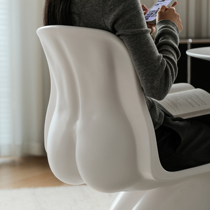 Bauhaus plastic dining chair her size charts.