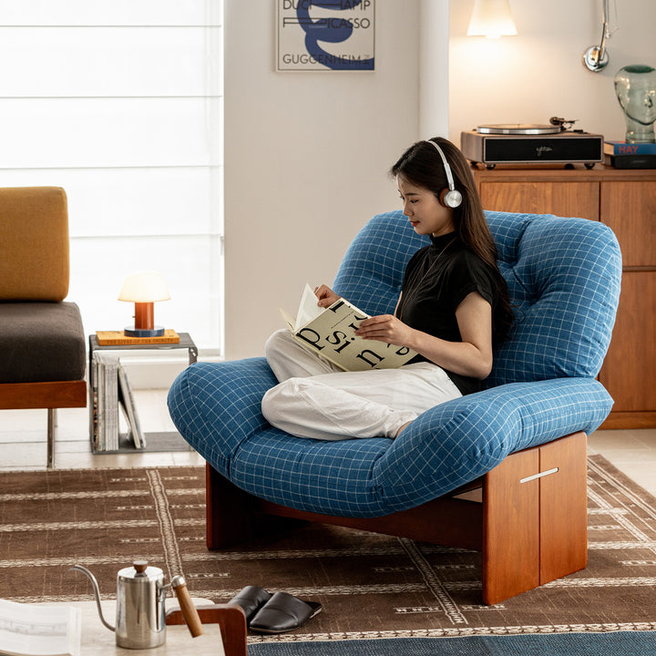 Bauhaus wool fabric 1 seater sofa mies with context.