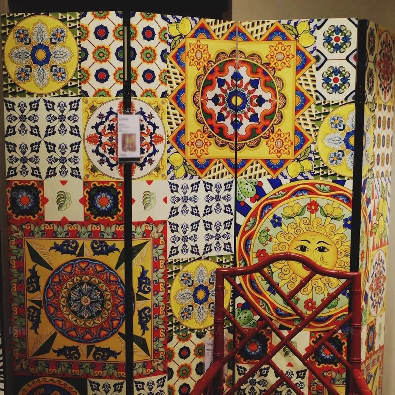 Eclectic wood divider sicily in details.